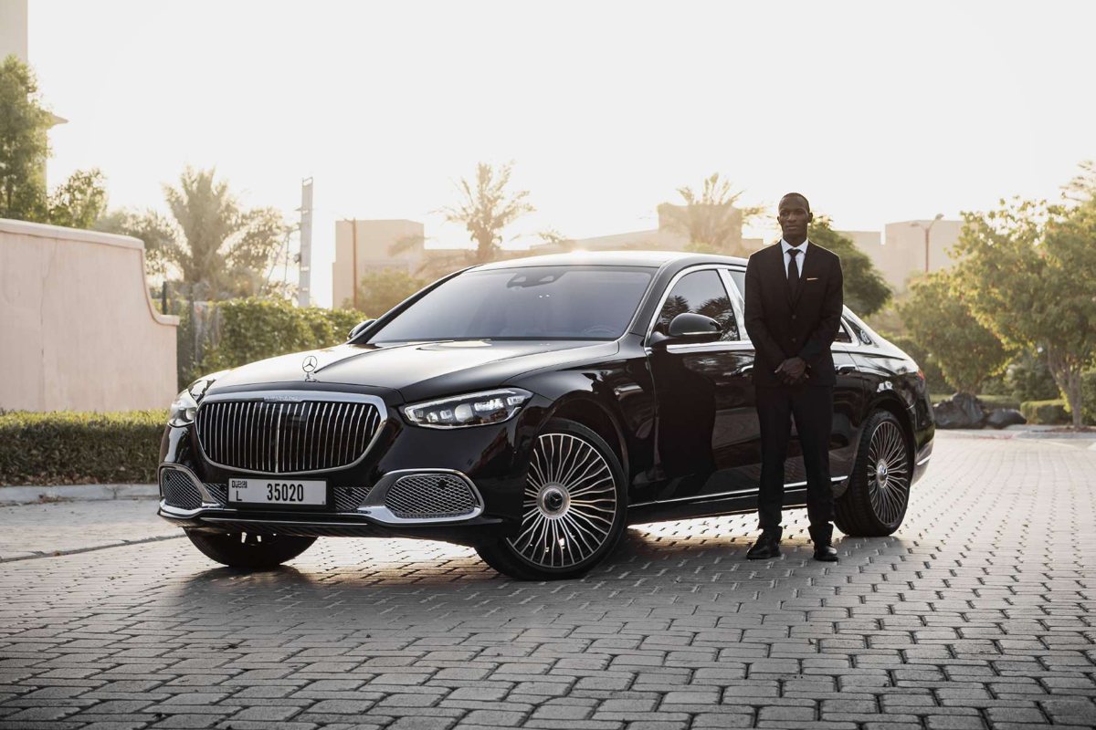 Maybach S680 with chauffeur
